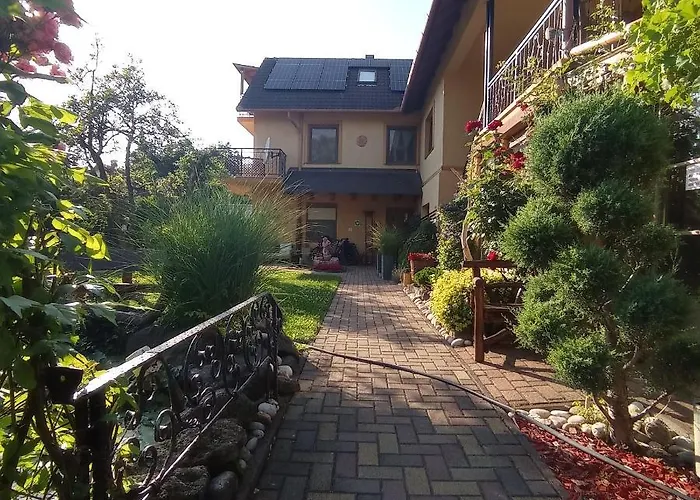 Rozsa Апартаменты *